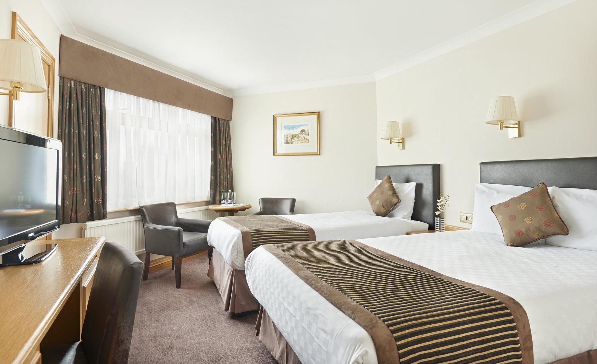 Leonardo Hotel Челтнем Екстер'єр фото