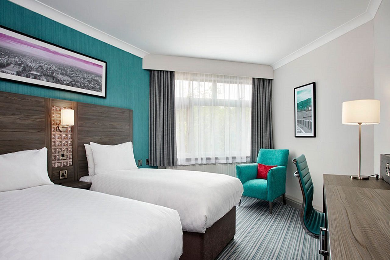 Leonardo Hotel Челтнем Екстер'єр фото